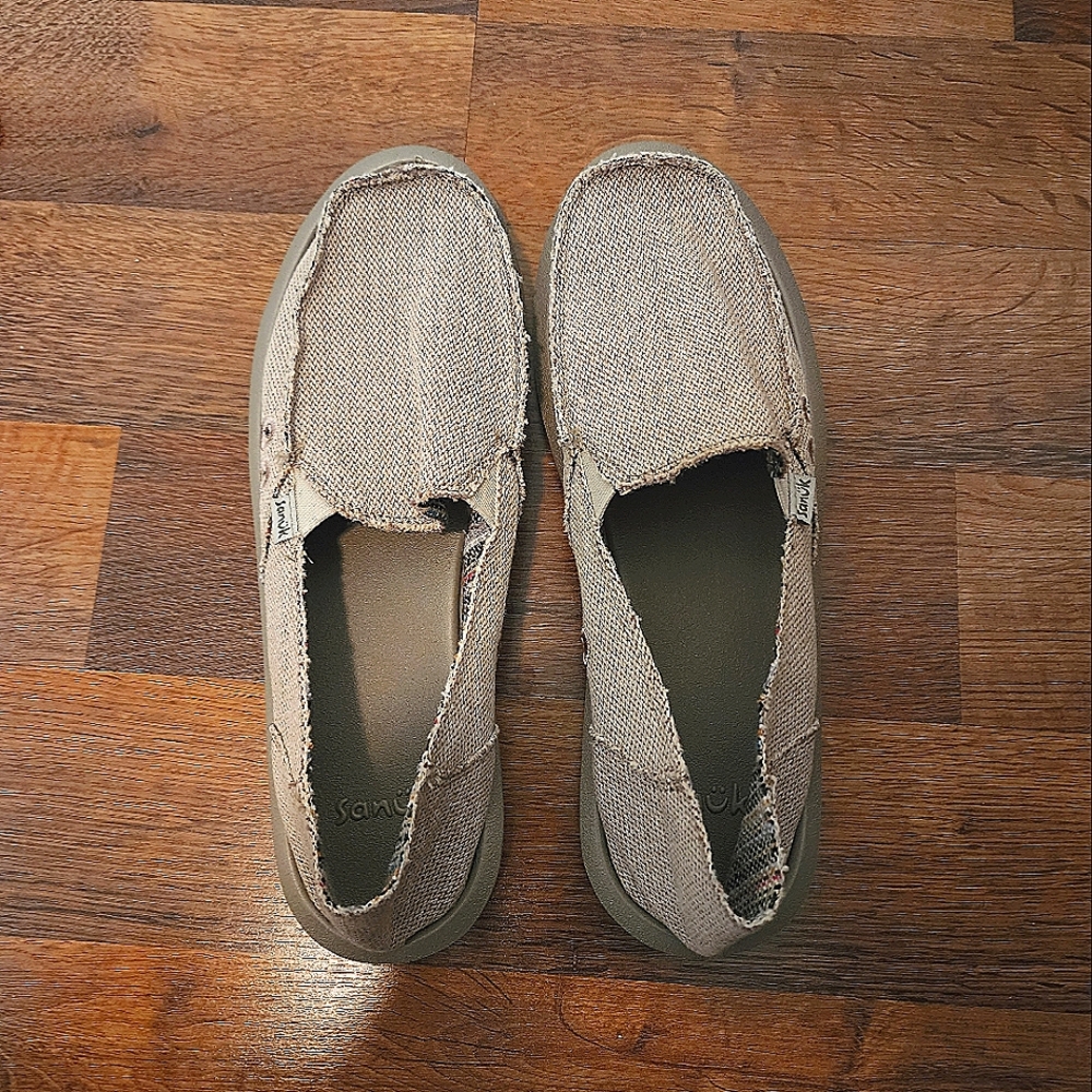 SANUK SHOES